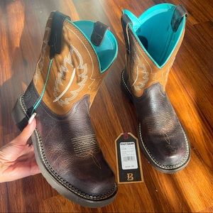 ariat fatbabys - 7B WOMEN